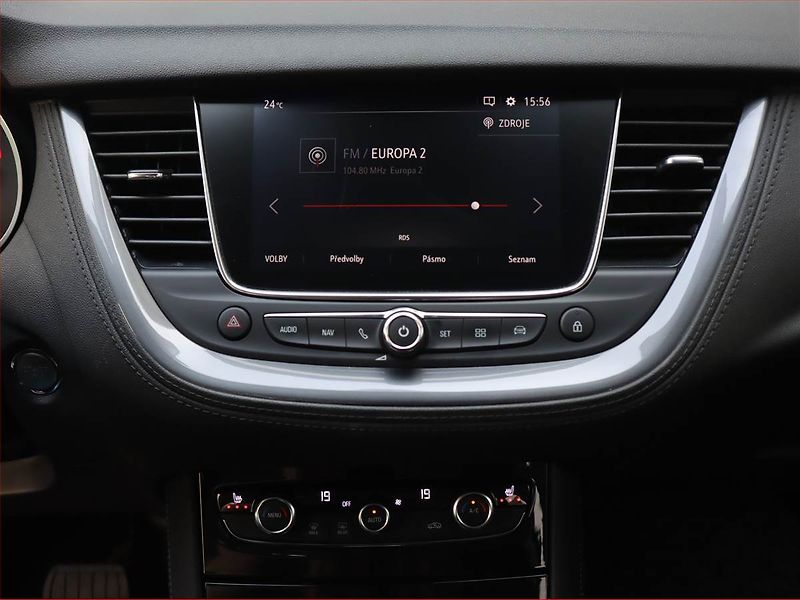 Opel Grandland X (2018) Elegance 1.2 Turbo, Automat - fotka 12 z 24