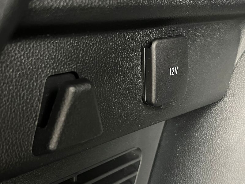 Ford Kuga 2.5 Duratec FHEV  COOL&CONNECT - fotka 45 z 65