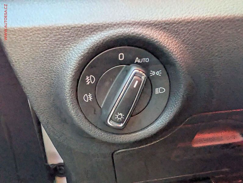 Škoda Kamiq (2021) 1.5 TSi, 1.maj,ČR, ScoutLine - fotka 16 z 18