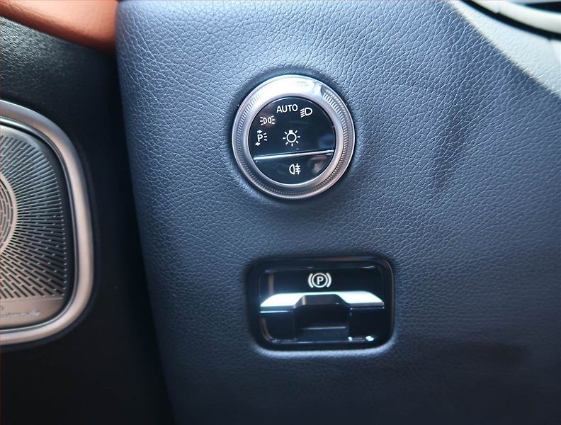 Mercedes-Benz GLC (2024) 200 4MATIC - fotka 19 z 26