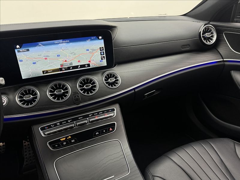 Mercedes-Benz CLS 3,0 450 4M AMG LED KŮŽE 360° - fotka 14 z 47
