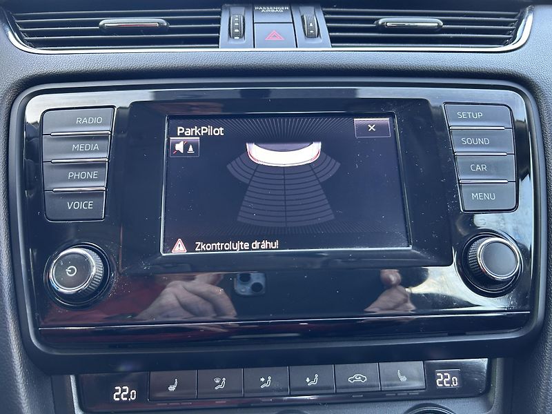 Škoda Octavia (2013) 1.4 TSi 103 KW servisní kniha - fotka 22 z 29