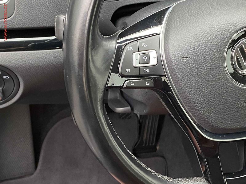 Volkswagen Sharan (2017) 1.4 TSi, Highline, TZ - fotka 14 z 20