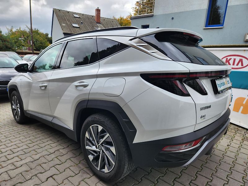 Hyundai Tucson 1.6-AUTOMAT-NAVI-KAMERA - fotka 11 z 23