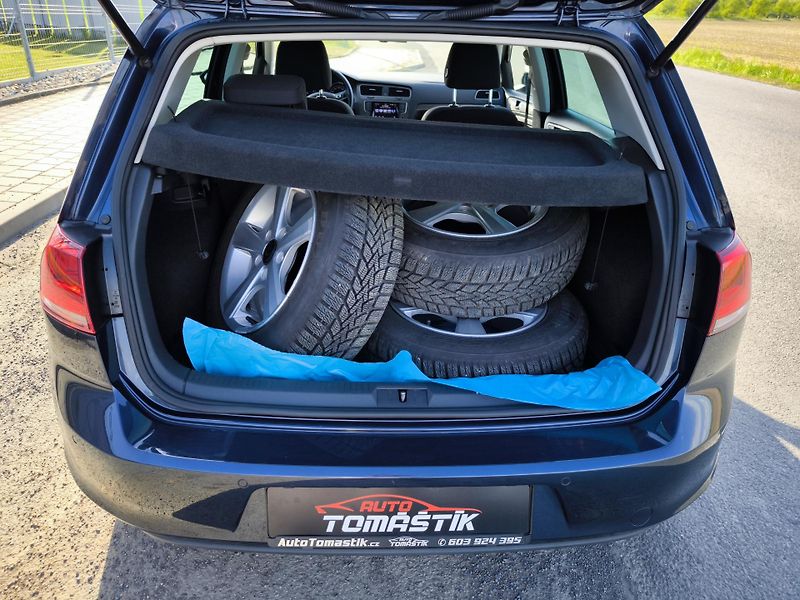Volkswagen Golf 7 1,4TSI 90kW LED OSRAM 8xALU - fotka 77 z 82