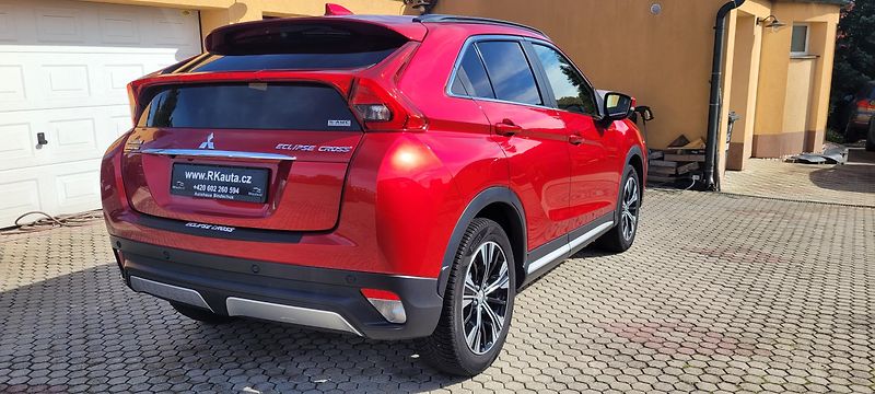 Mitsubishi Eclipse Cross (2018) 1,5T-MiVeC 120kW 4WD „TOP“ - fotka 5 z 47
