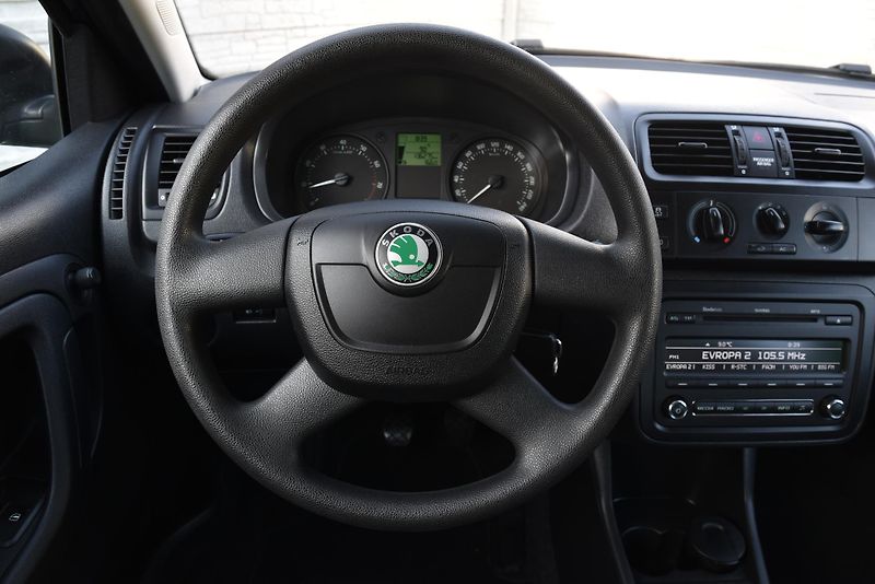 Škoda Fabia 1.4 16V,FACE,KLIMA,BEZ KOROZE - fotka 11 z 37
