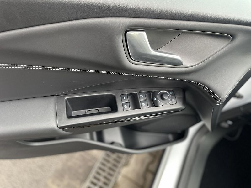 Ford Puma Titanium 1.0 EcoBoost 92kW MAN - fotka 13 z 31