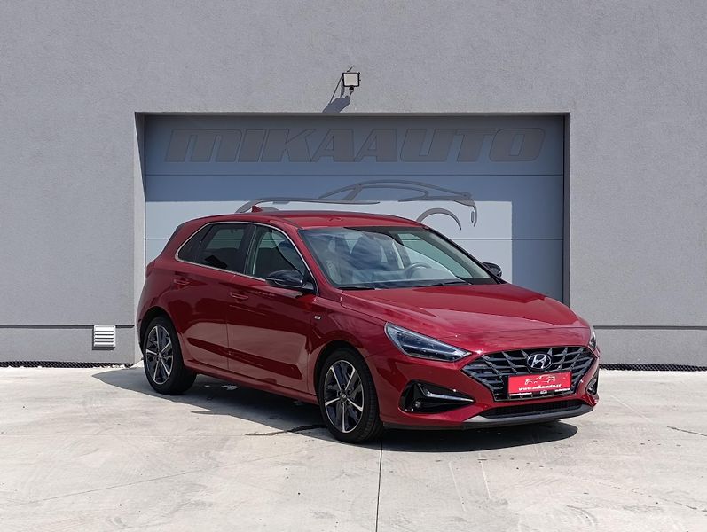 Hyundai i30 1.5T-GDI HEV DCT PREMIUM ČR  - fotka 3 z 37