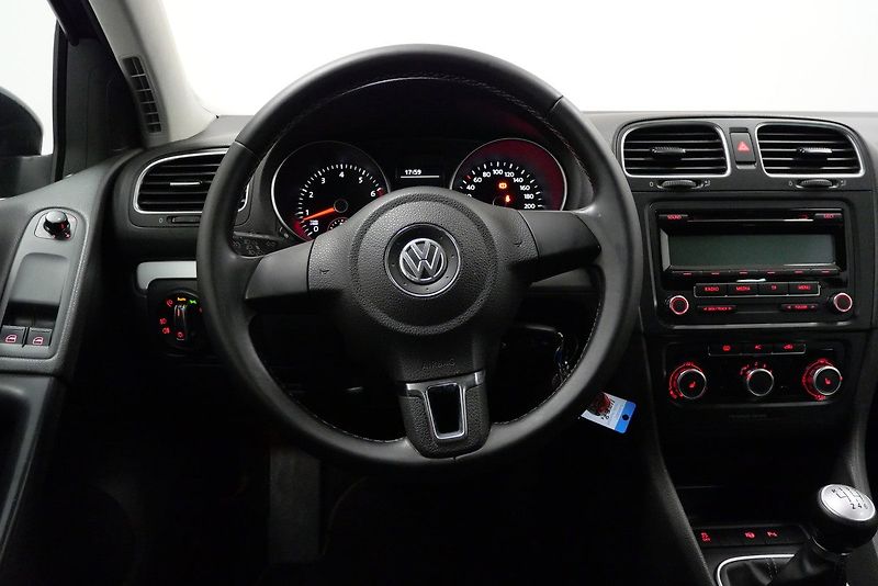 Volkswagen Golf - fotka 14 z 24