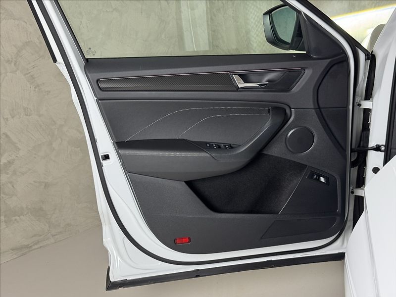 Škoda Kodiaq 2,0 TDi  DSG Sportline Virtual - fotka 21 z 50