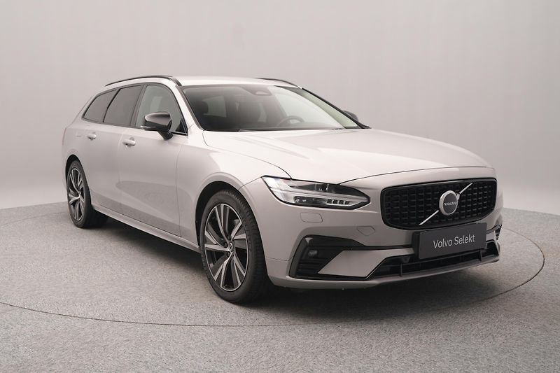 Volvo V90 B5 AWD PLUS DARK REZERVACE - fotka 12 z 36