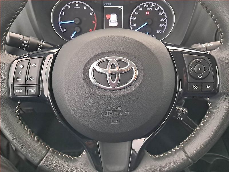 Toyota Yaris (2018) 1.0 VVT-i, ČR,1.maj, Tempomat - fotka 22 z 22
