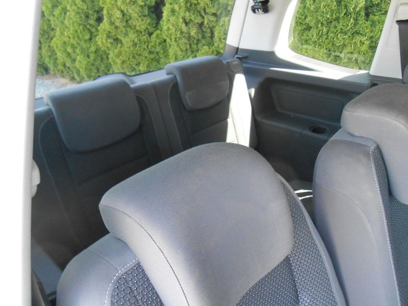 Volkswagen Touran 1.6TDi, NAVI,7Míst!!! - fotka 21 z 43