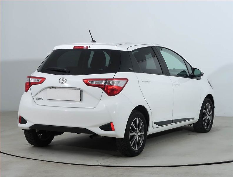 Toyota Yaris (2019) Y20 1.5 Dual VVT-i, Serv.kniha - fotka 5 z 19