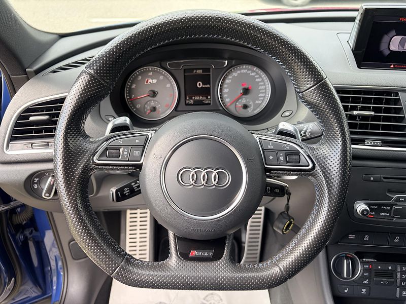 Audi RS Q3 PERFORMANCE 2.5TFSI 270KW  - fotka 14 z 40