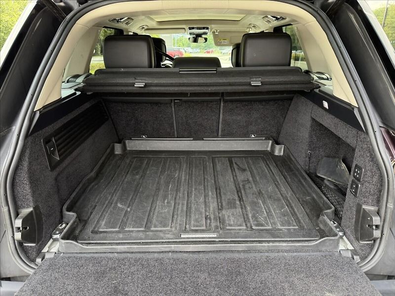 Land Rover Range Rover 5,0 AUTOBIOGRAPHY P525 - fotka 26 z 27
