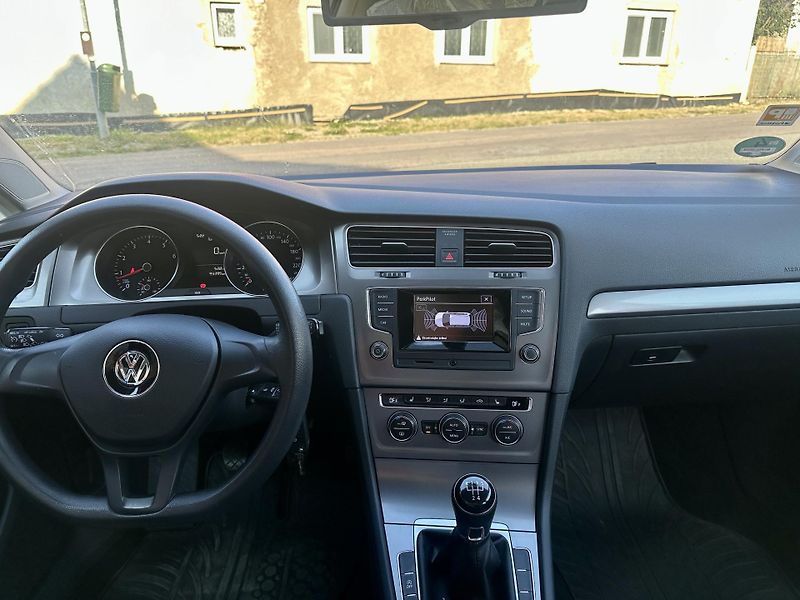 Volkswagen Golf (2014) Nehavarováno, servisovano  - fotka 16 z 19