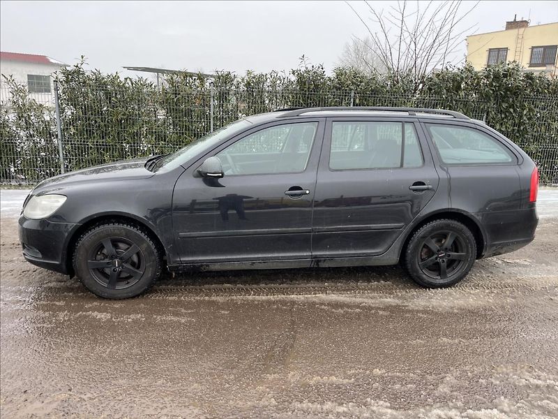 Škoda Octavia 1,2 TSi DSG KLIMA SERVIS STK - fotka 4 z 33