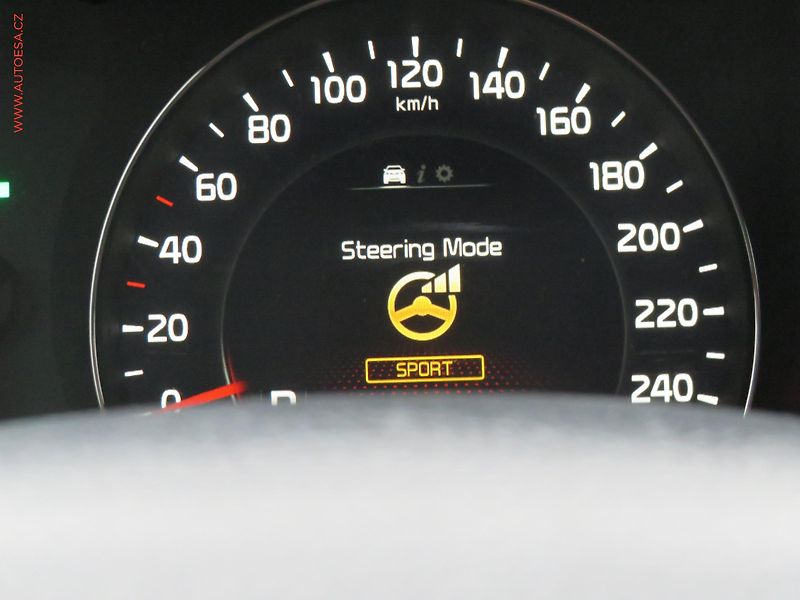Kia Sorento (2015) 2.2CRDi, 2.maj,ČR, AT - fotka 23 z 29