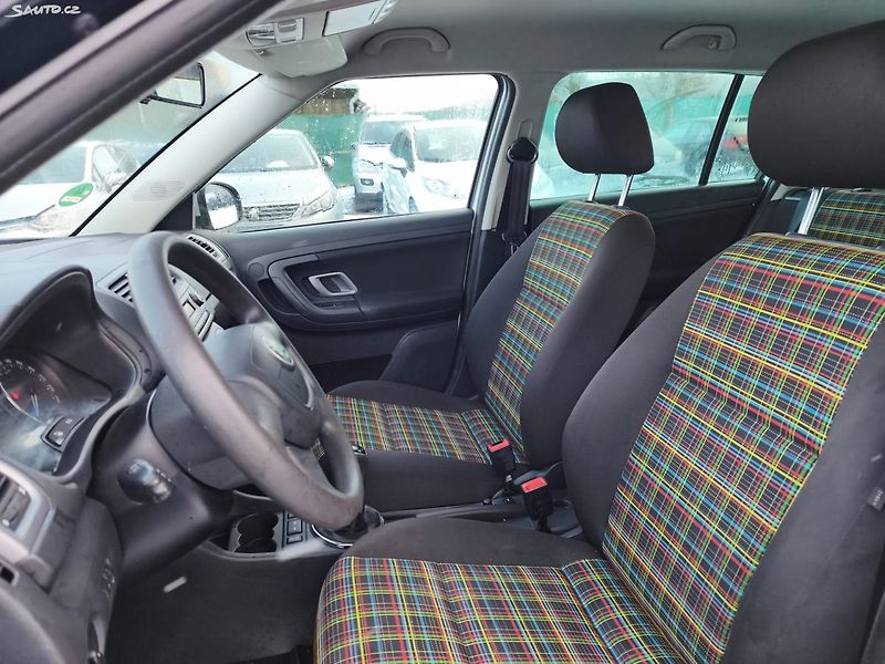 Škoda Fabia (2013) - fotka 17 z 36