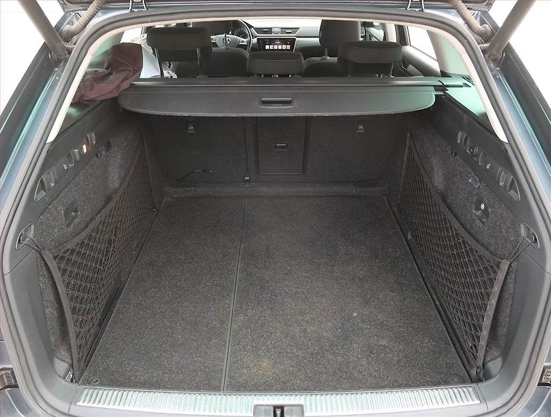 Škoda Superb (2018) 2.0 TDI, Automat, Serv.kniha - fotka 14 z 22