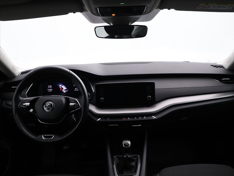 Škoda Octavia 2,0 TDI 85kW CZ 1.Maj DPH LED - fotka 21 z 28