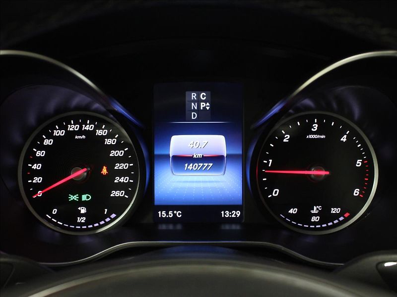 Mercedes-Benz Třídy V 2,0 220d L 9G Facelift 7 míst - fotka 25 z 34