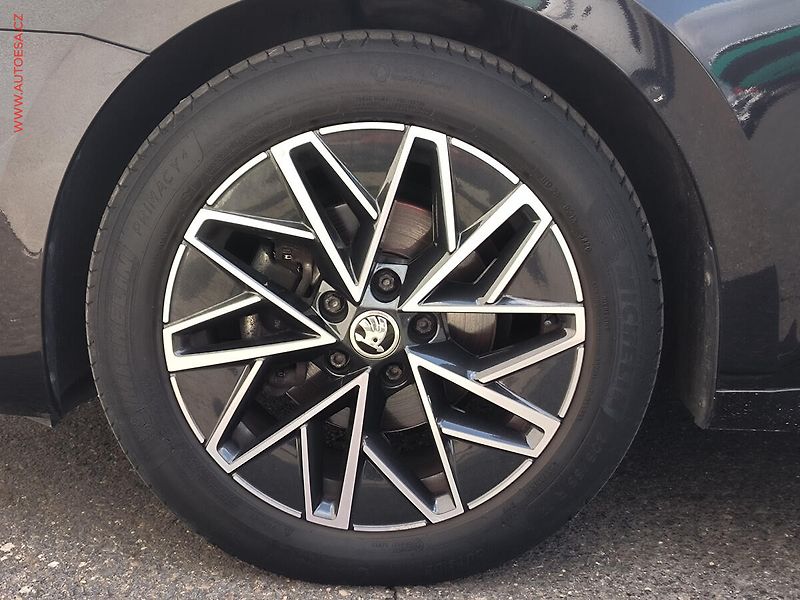Škoda Octavia (2020) 2.0 TDi, Ambition - fotka 24 z 25