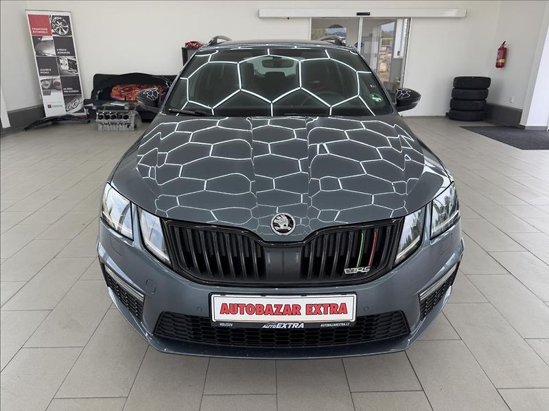 Škoda Octavia 2,0 TSI, VRS, DSG, SPORTSOUND - fotka 8 z 33