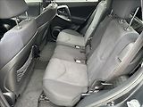 Toyota RAV4 2,2 D-4D BEZ KOROZE PO SERVISE - náhled 13