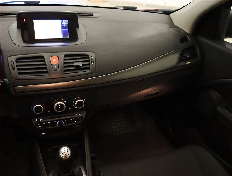 Renault Mégane (2010) 1.5 dCi, po STK - fotka 8 z 16