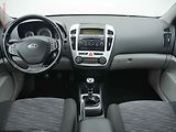 Kia Ceed (2008) 1.6CVVT, ČR, AC, TZ - náhled 8