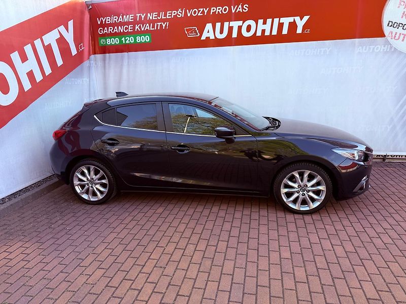 Mazda 3 2.0 Skyactiv Sports-Line Aut. - fotka 6 z 28