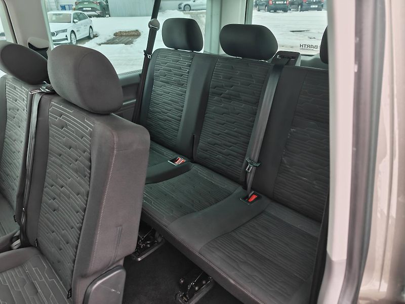 Volkswagen Transporter Comfortline DR DSG 2,0TDi - fotka 9 z 22