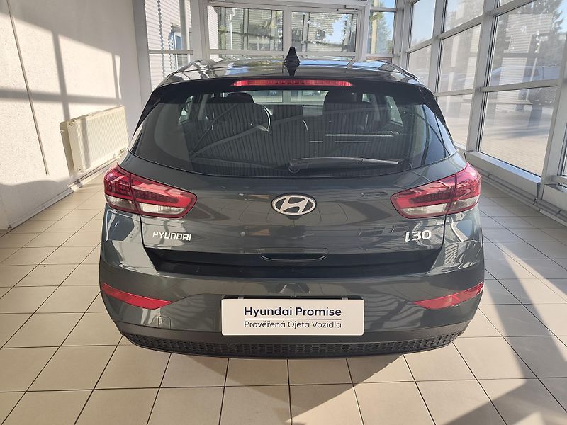 Hyundai i30 (2025) 1.5i 71kW MT Comfort - fotka 3 z 21