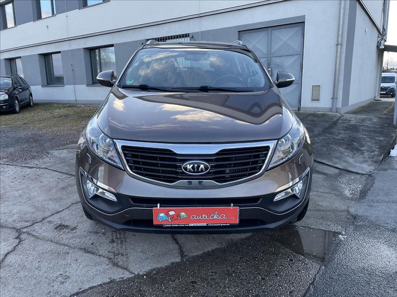 Kia Sportage 2,0 CRDi*100kW*161. tis. km* - fotka 2 z 37
