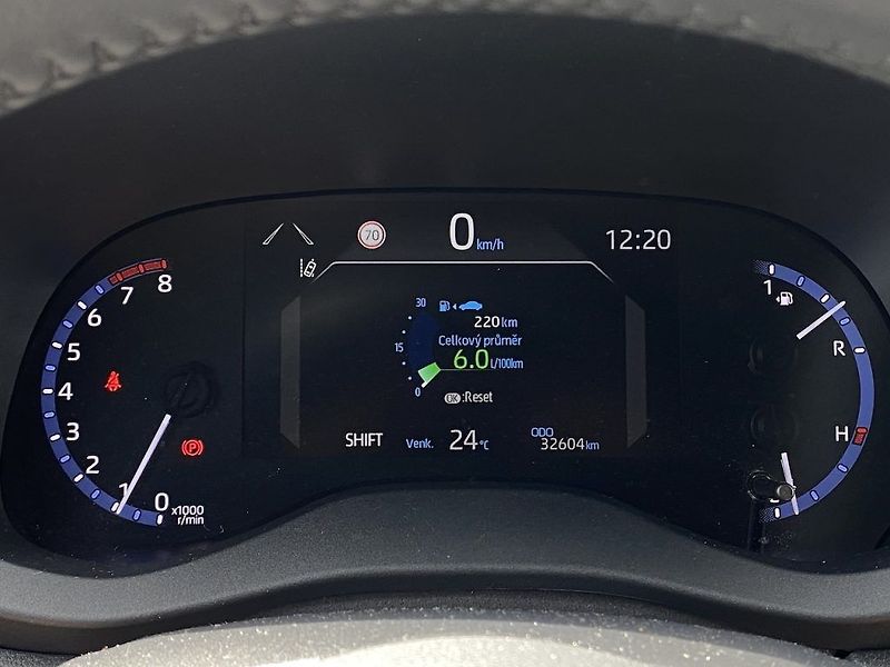Toyota Yaris Cross 1.5i, ČR-1m, StyleTech, záruka - fotka 12 z 18