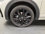 Volkswagen Taigo (2024) R-Line 1.0 TSI (85kW/116k) DSG - náhled 23