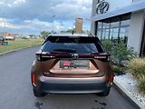 Toyota Yaris Cross 1.5 HSD 4x4 Executive Tech VIP - náhled 2