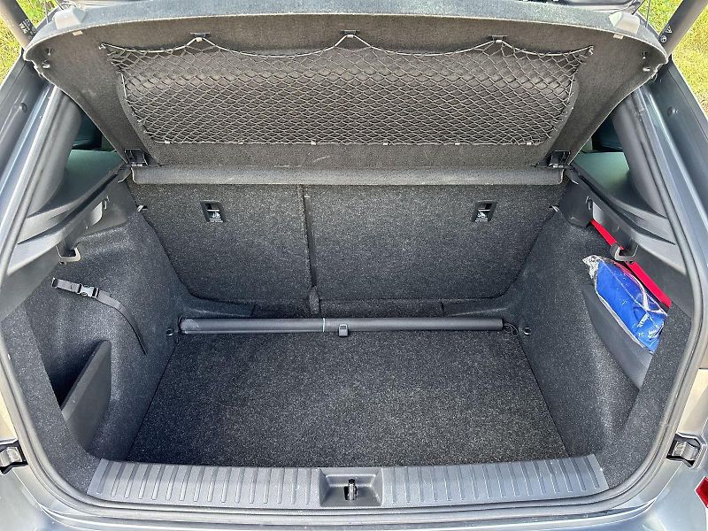 Škoda Kamiq (2023) 1.5 TSI Scoutline - fotka 29 z 30