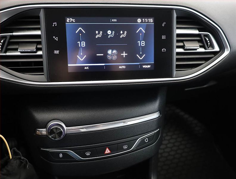Peugeot 308 (2019) 1.2 PureTech, ČR,1.maj - fotka 10 z 16