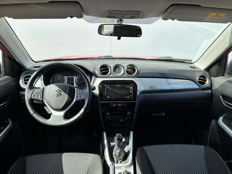 Suzuki Vitara 1.6 VVTi 88kW AllGrip Premium - fotka 5 z 22