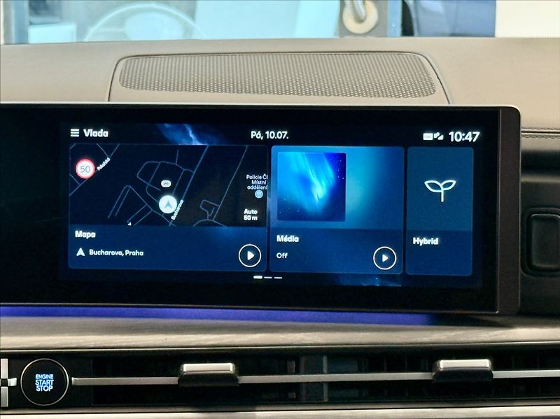 Hyundai Santa Fe 1,6 T-GDI STYLE PREMIUM BOSE - fotka 13 z 29