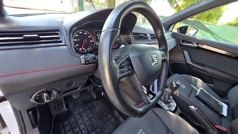 Seat Arona 1.5TSI 16V ACT FR 110KW  1MAJ. - fotka 30 z 47