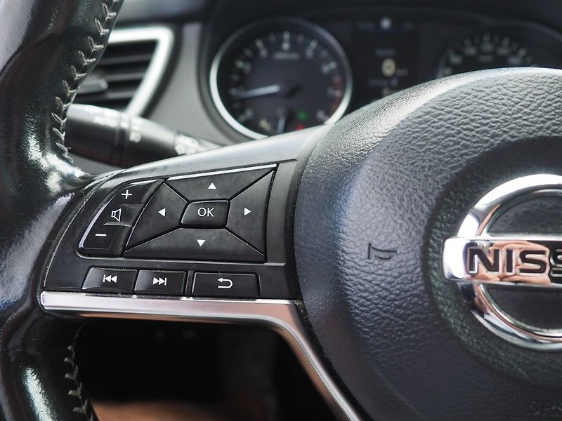 Nissan Qashqai (2019) 1.3 DIG-T 103 kW, 1. Maj ČR - fotka 23 z 34