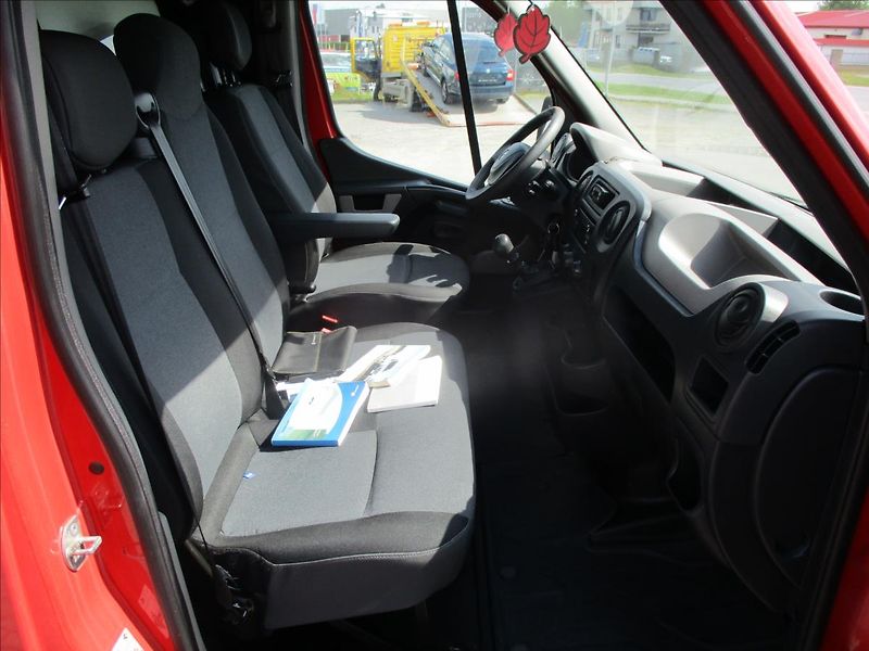 Renault Master 2,3 dCi 110k COOL DPH 12xvozů - fotka 10 z 30