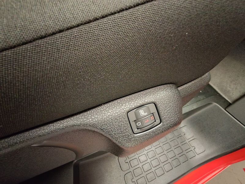 Toyota ProAce Verso 2,0D L2 6MT Combi 8S - fotka 20 z 22