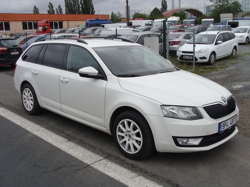 Škoda Octavia 1.6 TDi, 66 kW, klimatizace - fotka 7 z 24