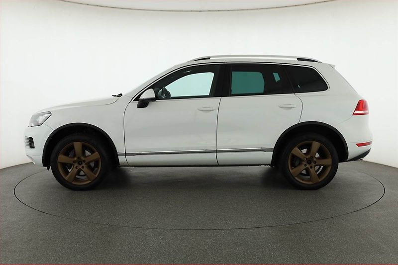 Volkswagen Touareg (2012) 3.0 TDI, 4X4, Automat, Kůže - fotka 3 z 16